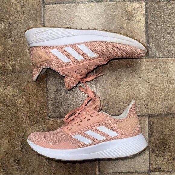 adidas Shoes - Adidas Size 7”